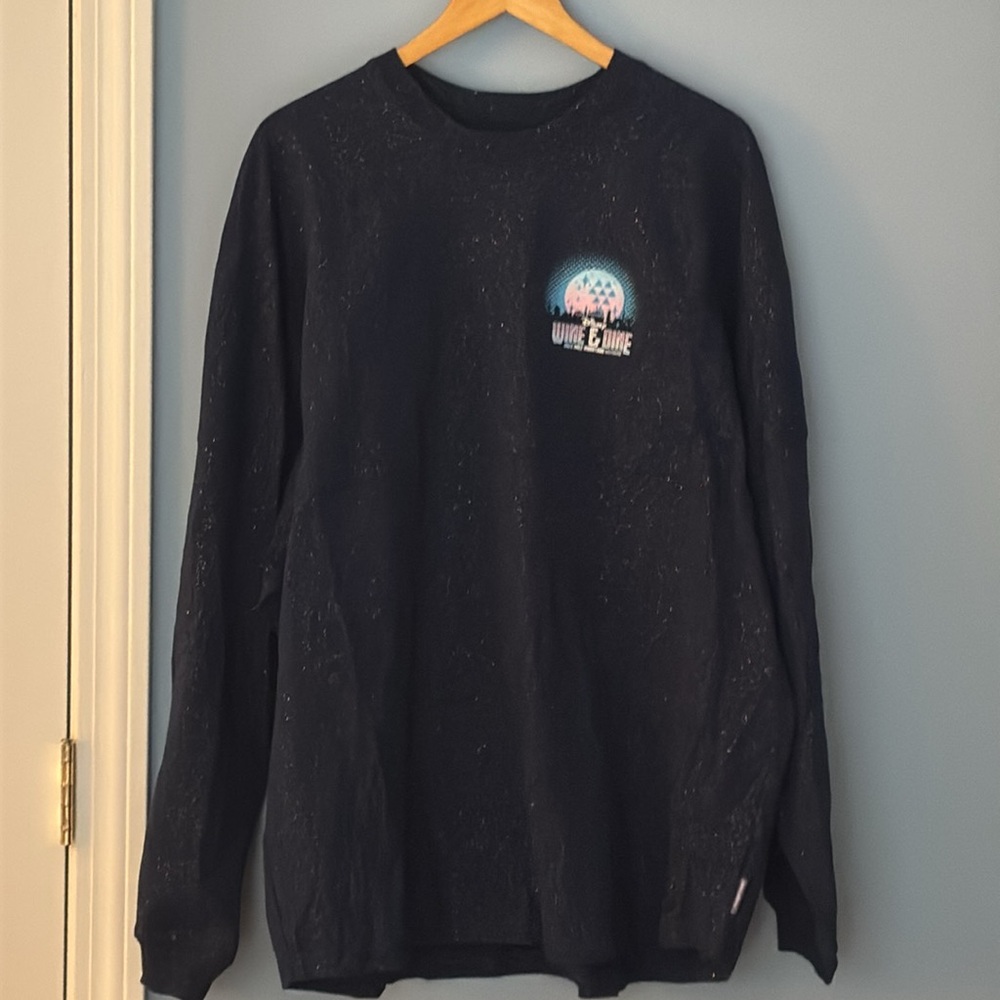 Disney Wine &Dine sweatshirt. Navy Blue with Sparkles ✨